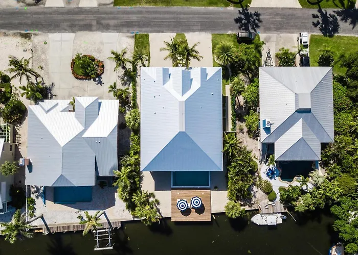 Sea La Vie Beach House - Luxury Home W Pool Spa Dock Canal Access On Anna Maria